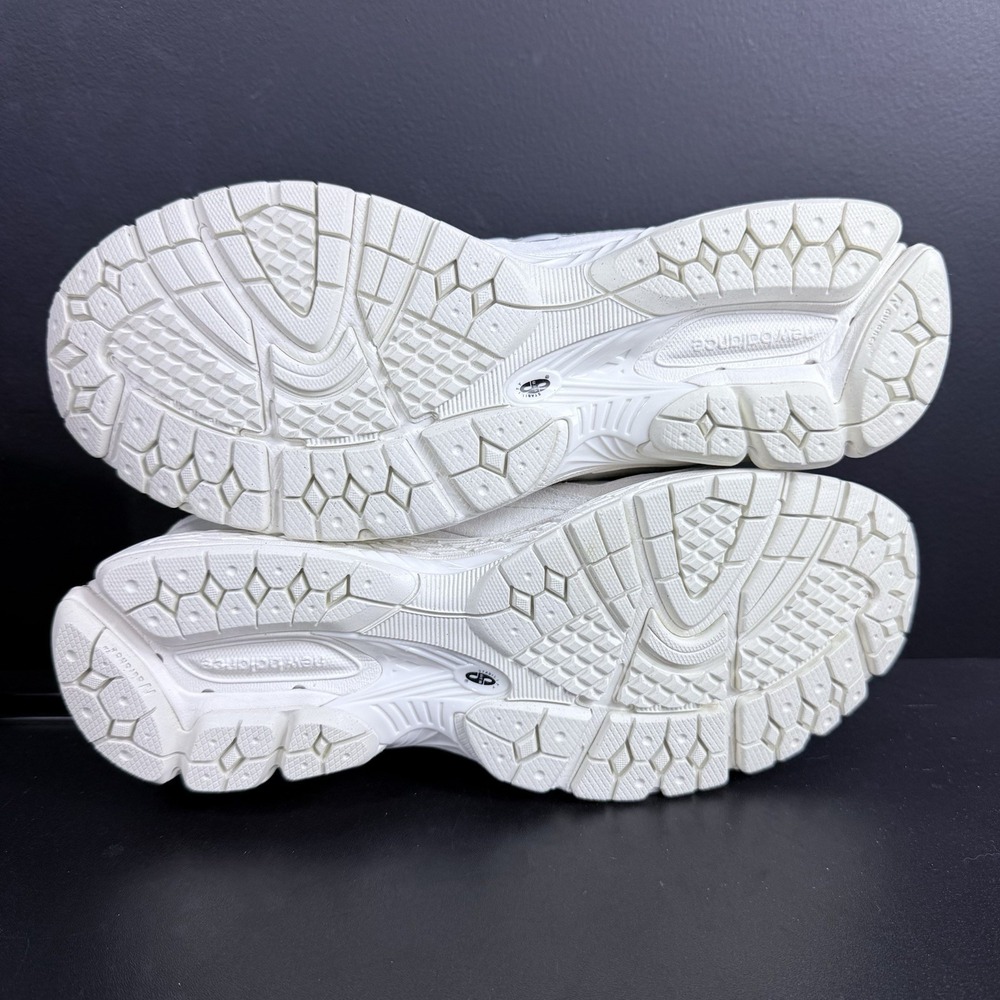New Balance 2002R Men's Size 8 Womens 9.5 Shoes White Grey Sneakers U20025PO - Picture 11 of 14